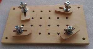 Stol_prigimy.jpg (4204 просмотра) <a class='original' href='./download/file.php?id=179468&mode=view' target=_blank>Загрузить оригинал (681.97 КБ)</a>