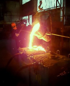 Дым минимальный как при литье в обычную форму, здесь и далее (13137 просмотров) <a class='original' href='./download/file.php?id=18195&mode=view' target=_blank>Загрузить оригинал (58.73 КБ)</a>