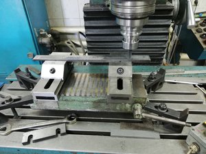 В тисках 1.JPG (3982 просмотра) <a class='original' href='./download/file.php?id=183865&mode=view' target=_blank>Загрузить оригинал (4.34 МБ)</a>