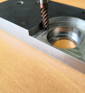 Фреза D-6мм за один проход 4мм в глубину всем телом Сталь 3 на станке Esfero 3D-S6802 (3393 просмотра) <a class='original' href='./download/file.php?id=184330&mode=view' target=_blank>Загрузить оригинал (239.9 КБ)</a>