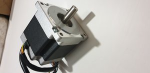 Шаговый двигатель с ЧПУ NEMA 34<br />40 кг.см вал 1/2 дюйма (804 просмотра) <a class='original' href='./download/file.php?id=185010&mode=view' target=_blank>Загрузить оригинал (2.01 МБ)</a>