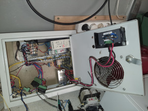 щиток.jpg (1299 просмотров) <a class='original' href='./download/file.php?id=185824&mode=view' target=_blank>Загрузить оригинал (1.2 МБ)</a>