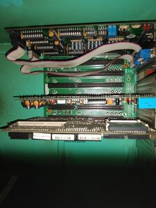 Старая система ЧПУc-tek, на базе ПК, системному висел в шкафу (159801 просмотр) <a class='original' href='./download/file.php?id=188712&mode=view' target=_blank>Загрузить оригинал (3.62 МБ)</a>