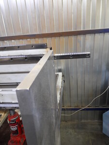 выдвинул из кареток (2253 просмотра) <a class='original' href='./download/file.php?id=189880&mode=view' target=_blank>Загрузить оригинал (3.81 МБ)</a>