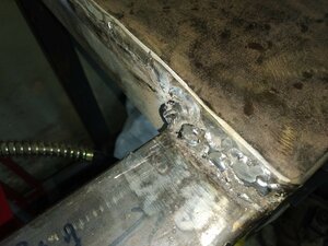 стол шов.jpg (3938 просмотров) <a class='original' href='./download/file.php?id=196162&mode=view' target=_blank>Загрузить оригинал (932.78 КБ)</a>