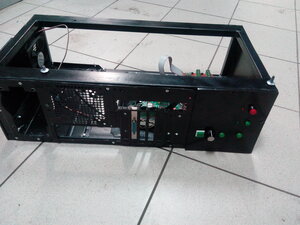 лицевая панелька где вкл-выкл, ресет, свет, тулл сенсор(вкл-выкл), регулятор скорости шпинделя в режиме мануал и копка переключения регулятора скорости(авто-мануал) (3738 просмотров) <a class='original' href='./download/file.php?id=196970&mode=view' target=_blank>Загрузить оригинал (2.19 МБ)</a>