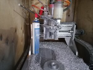 И вот для сравнения станок по типу бомжа 3040 на шпинделе 1,5кВт ф80мм с этим же балоном пены. (732 просмотра) <a class='original' href='./download/file.php?id=198189&mode=view' target=_blank>Загрузить оригинал (548.36 КБ)</a>