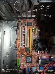 Материнка такая (3246 просмотров) <a class='original' href='./download/file.php?id=198862&mode=view' target=_blank>Загрузить оригинал (2.37 МБ)</a>