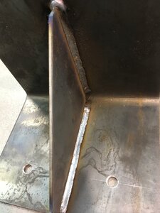 привычно у нас видить такой шов (2387 просмотров) <a class='original' href='./download/file.php?id=199263&mode=view' target=_blank>Загрузить оригинал (185.5 КБ)</a>