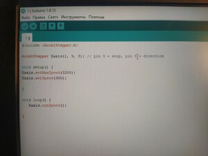 Это скетч, тут объявление библиотеки.<br />Два пина контакта и одна строчка запуска двигателя. (3276 просмотров) <a class='original' href='./download/file.php?id=199804&mode=view' target=_blank>Загрузить оригинал (1.53 МБ)</a>