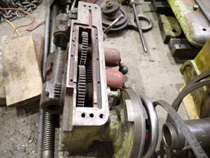 Фартук, валы и суппорт - долой. (4843 просмотра) <a class='original' href='./download/file.php?id=201782&mode=view' target=_blank>Загрузить оригинал (5.64 МБ)</a>