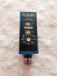 Лазерный датчик расстояния Wenglor (623 просмотра) <a class='original' href='./download/file.php?id=202572&mode=view' target=_blank>Загрузить оригинал (1.8 МБ)</a>