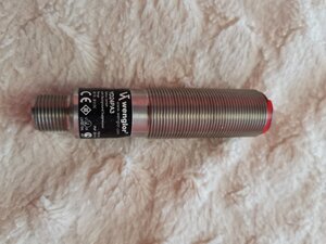 Отражательный датчик с подавлением заднего фона (615 просмотров) <a class='original' href='./download/file.php?id=202575&mode=view' target=_blank>Загрузить оригинал (2.48 МБ)</a>