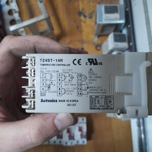 Термоконтроллер Температурный контроллер TZ4ST-14R (655 просмотров) <a class='original' href='./download/file.php?id=202728&mode=view' target=_blank>Загрузить оригинал (2.1 МБ)</a>