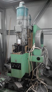 Шпиндель и из за него торчит кусочек двигателя оси z (4057 просмотров) <a class='original' href='./download/file.php?id=20350&mode=view' target=_blank>Загрузить оригинал (2.36 МБ)</a>