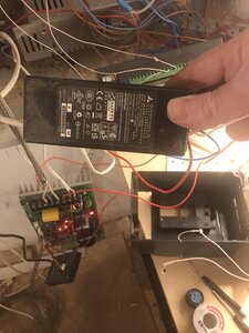 блок питания 12 вольт (858 просмотров) <a class='original' href='./download/file.php?id=203964&mode=view' target=_blank>Загрузить оригинал (634.14 КБ)</a>