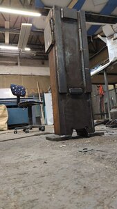 Колонна давольно высокая 1040мм, чтобы получился хороший пролет между столом и шпинделем, иногда такое бывает нужно. (126575 просмотров) <a class='original' href='./download/file.php?id=204469&mode=view' target=_blank>Загрузить оригинал (148.63 КБ)</a>