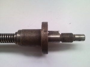 винт с втулкой в сборе (1978 просмотров) <a class='original' href='./download/file.php?id=20604&mode=view' target=_blank>Загрузить оригинал (772.29 КБ)</a>