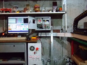 вкл. Е стоп 136 Гц. шпиндель работает размыкаем Х3 шпиндель остановился 0.00Гц. Горит индикатор<br />сигнализирующий о срабатывании Е стоп. (1022 просмотра) <a class='original' href='./download/file.php?id=207638&mode=view' target=_blank>Загрузить оригинал (111.83 КБ)</a>