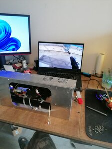 Собранная голова принтера. Не хватает только стекла. (3219 просмотров) <a class='original' href='./download/file.php?id=209499&mode=view' target=_blank>Загрузить оригинал (139.76 КБ)</a>