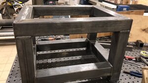 сварили подиум ЧПУ.JPG (16285 просмотров) <a class='original' href='./download/file.php?id=213373&mode=view' target=_blank>Загрузить оригинал (93.71 КБ)</a>