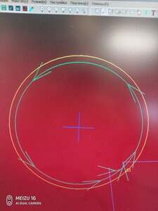 На фото видно желтым цветом это контур отверстия а зелёным контур реза вот как сделать что бы контур реза был наложен (сверху ) контура отверстия (2485 просмотров) <a class='original' href='./download/file.php?id=213546&mode=view' target=_blank>Загрузить оригинал (4.76 МБ)</a>