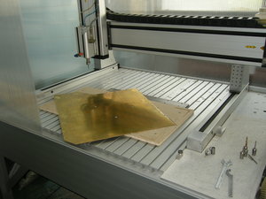 Заготовка закреплена на деревянной подставке. (2623 просмотра) <a class='original' href='./download/file.php?id=21767&mode=view' target=_blank>Загрузить оригинал (3.72 МБ)</a>