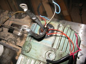 постоянник провода.JPG (2329 просмотров) <a class='original' href='./download/file.php?id=22022&mode=view' target=_blank>Загрузить оригинал (170.75 КБ)</a>