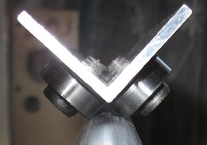 вот так подшипниками прокатываются канавки (55207 просмотров) <a class='original' href='./download/file.php?id=2243&mode=view' target=_blank>Загрузить оригинал (201.57 КБ)</a>