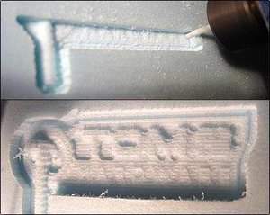 В процессе фрезерования (вверху) и форма после чернового прохода (внизу) (6275 просмотров) <a class='original' href='./download/file.php?id=2276&mode=view' target=_blank>Загрузить оригинал (27.03 КБ)</a>