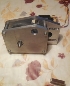 редуктор спереди.jpg (2006 просмотров) <a class='original' href='./download/file.php?id=23865&mode=view' target=_blank>Загрузить оригинал (61.08 КБ)</a>