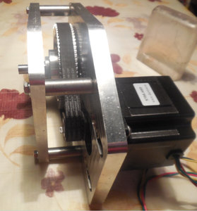 редуктор сбоку.jpg (2006 просмотров) <a class='original' href='./download/file.php?id=23866&mode=view' target=_blank>Загрузить оригинал (97.32 КБ)</a>