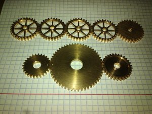 Нарезанные шестеренки из бронзы. Могут работать! (3355 просмотров) <a class='original' href='./download/file.php?id=24677&sid=eb125bc8573ebfdc45779aef88f9debc&mode=view' target=_blank>Загрузить оригинал (112.8 КБ)</a>
