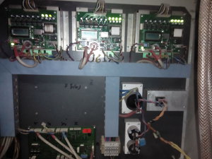 Блок управления выглядит вот так (на платах управления, нас сколько я понимаю, там на двух горит 4 лапочки, на одном горит 3 лапочки, почему не знаю) (1470 просмотров) <a class='original' href='./download/file.php?id=26559&mode=view' target=_blank>Загрузить оригинал (1.05 МБ)</a>