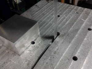 Стол лобзика с отпиленной заготовкой (3535 просмотров) <a class='original' href='./download/file.php?id=27077&mode=view' target=_blank>Загрузить оригинал (402.69 КБ)</a>