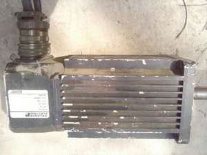 сервомотор 2 квт 4000 об (5405 просмотров) <a class='original' href='./download/file.php?id=27264&mode=view' target=_blank>Загрузить оригинал (943.27 КБ)</a>