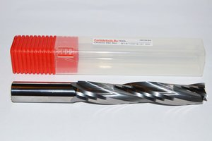 Заказная фреза.  Диаметр режущей 18мм. Длина режущей 100мм. Общая длина  150мм. Хвостовик сошлифован до 16мм. У клиента цанга ER25. Геометрия для дерева. (12786 просмотров) <a class='original' href='./download/file.php?id=27785&mode=view' target=_blank>Загрузить оригинал (46.55 КБ)</a>