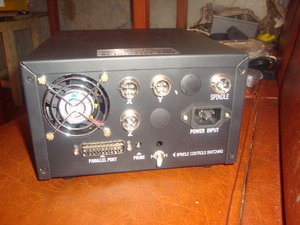 блок управления - вид сзади (9997 просмотров) <a class='original' href='./download/file.php?id=27888&mode=view' target=_blank>Загрузить оригинал (2.65 МБ)</a>