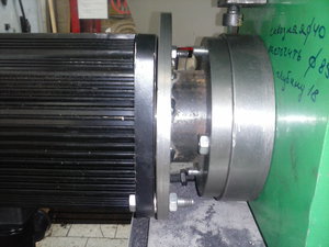 Проставка(там опорный и радиально-упорный подшипник) и переходной флянец (5771 просмотр) <a class='original' href='./download/file.php?id=27988&mode=view' target=_blank>Загрузить оригинал (902.15 КБ)</a>