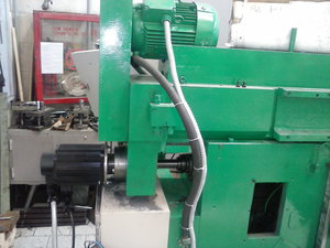 Вот так мотор на заде станка висит (5771 просмотр) <a class='original' href='./download/file.php?id=27992&mode=view' target=_blank>Загрузить оригинал (1019.21 КБ)</a>