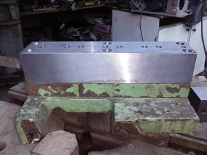 она выше и масивней супорта (5115 просмотров) <a class='original' href='./download/file.php?id=29094&mode=view' target=_blank>Загрузить оригинал (958.84 КБ)</a>