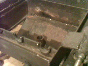 Внутренний вид корпуса со снятым поддоном (3818 просмотров) <a class='original' href='./download/file.php?id=29140&mode=view' target=_blank>Загрузить оригинал (13.41 КБ)</a>