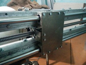 ось y две балки из алюминиевой трубы каждая из трех (3080 просмотров) <a class='original' href='./download/file.php?id=30602&mode=view' target=_blank>Загрузить оригинал (78.99 КБ)</a>