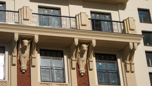 Гаргуля держится на четырех шпильках м12, вес 200кг, высота 27м.(скульптура автора) (2224 просмотра) <a class='original' href='./download/file.php?id=32529&mode=view' target=_blank>Загрузить оригинал (1.11 МБ)</a>