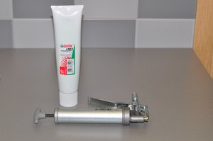 смазка для кареток направляющих.JPG (5773 просмотра) <a class='original' href='./download/file.php?id=3286&mode=view' target=_blank>Загрузить оригинал (220.85 КБ)</a>