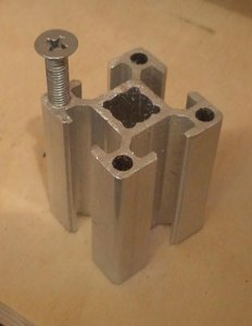 ну а что бы не поставлять гайку, можно нарезать резьбу и регулировать винтом высоту зажима (5207 просмотров) <a class='original' href='./download/file.php?id=33527&mode=view' target=_blank>Загрузить оригинал (83.65 КБ)</a>