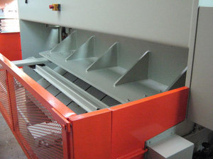 Гидравлические гильотинные ножницы Vimercati 3000x6.jpg (2474 просмотра) <a class='original' href='./download/file.php?id=33891&mode=view' target=_blank>Загрузить оригинал (48.97 КБ)</a>