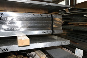 На пережнем плане внмзу осаток-обрезок, заводское клеймо КУМЗа справа видно. (7693 просмотра) <a class='original' href='./download/file.php?id=34962&mode=view' target=_blank>Загрузить оригинал (9.56 МБ)</a>