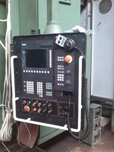 Собственно Синумерик с клавиатурой пультои и внешним пультом (4716 просмотров) <a class='original' href='./download/file.php?id=35015&mode=view' target=_blank>Загрузить оригинал (792.65 КБ)</a>