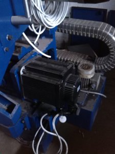 мотор инвт на  оси Z (2921 просмотр) <a class='original' href='./download/file.php?id=35719&mode=view' target=_blank>Загрузить оригинал (143.62 КБ)</a>